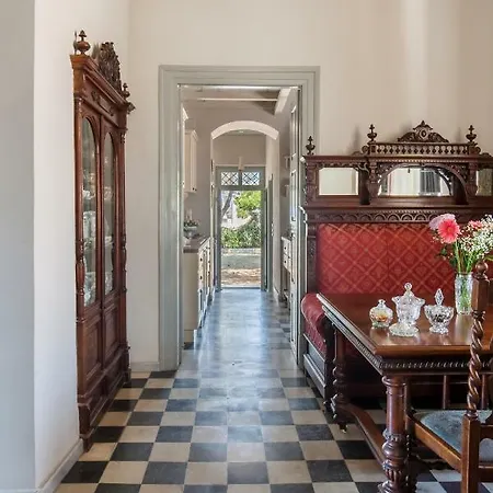 Villa Dellagracia Mansion In Poseidonia Syros