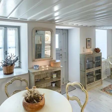 Dellagracia Mansion In Poseidonia Syros Villa