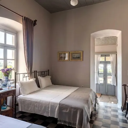 Dellagracia Mansion In Poseidonia Syros * Posidhonia (Syros)