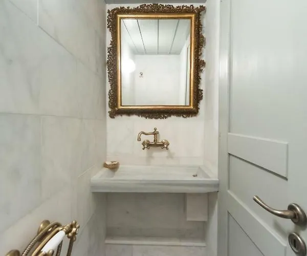 Villa Dellagracia Mansion In Poseidonia Syros