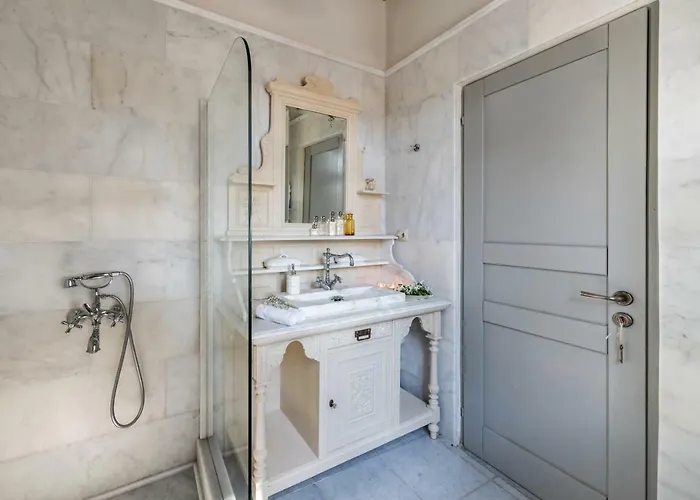 Dellagracia Mansion In Poseidonia Syros Villa *